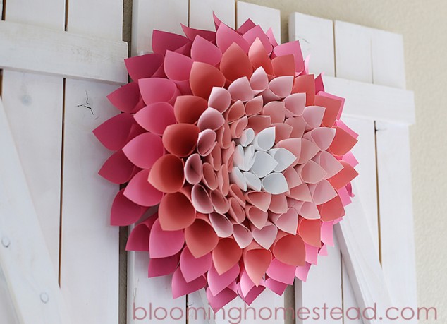 Paper Wreath Pic 1 634x459 12 Of The Most Creative DIY Paper Crafts That Are Totally Adorable