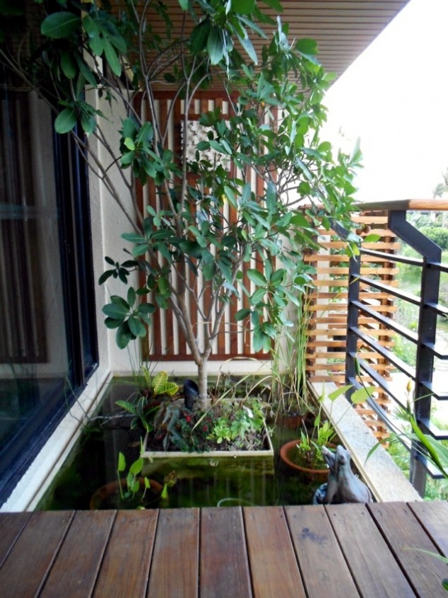 Make Your Balcony Look More Beautiful With These 15 Lovable Mini Gardens creating a mini pond a small oasis on the balcony 8 428 634x845 Make Your Balcony Look More Beautiful With These 15 Lovable Mini Gardens