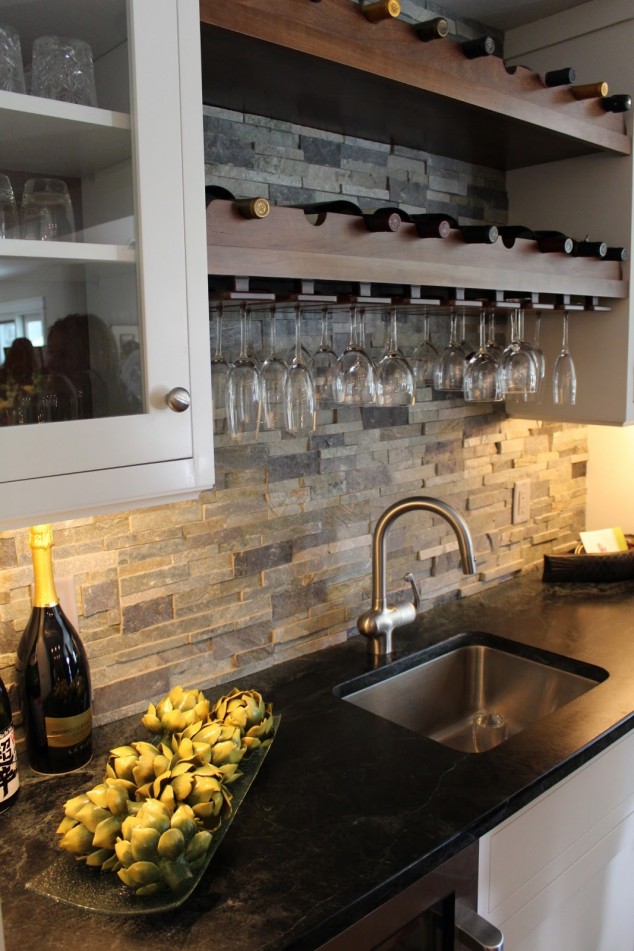 Feel the Warmth of Rustic Kitchen Designs with Stones and Wood salpicadero de piedra 634x951 Feel the Warmth of Rustic Kitchen Designs with Stones and Wood