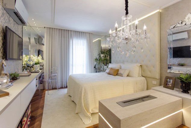 7 Marcia Arcaro 634x425 15 Elegant Crystal Chandeliers That Will Take Your Bedroom From Average To Amorous