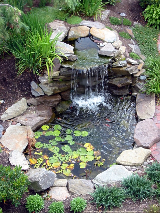 7b15a4a7 66ea 3593 34a9 ac301ebf0b11 634x845 13 Eye Popping Fountains That Are Absolutely A Must For Every Garden