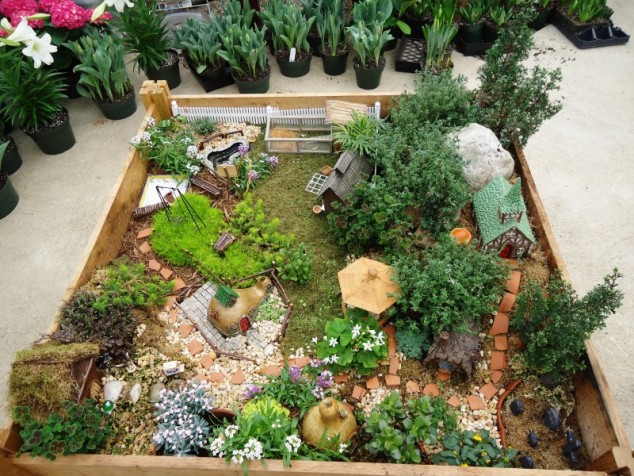Make A Perfect Home Décor With These 17 Extraordinary Indoor Gardens Miniature Green Gardens Design Ideas 800x600 634x476 Make A Perfect Home Décor With These 17 Extraordinary Indoor Gardens