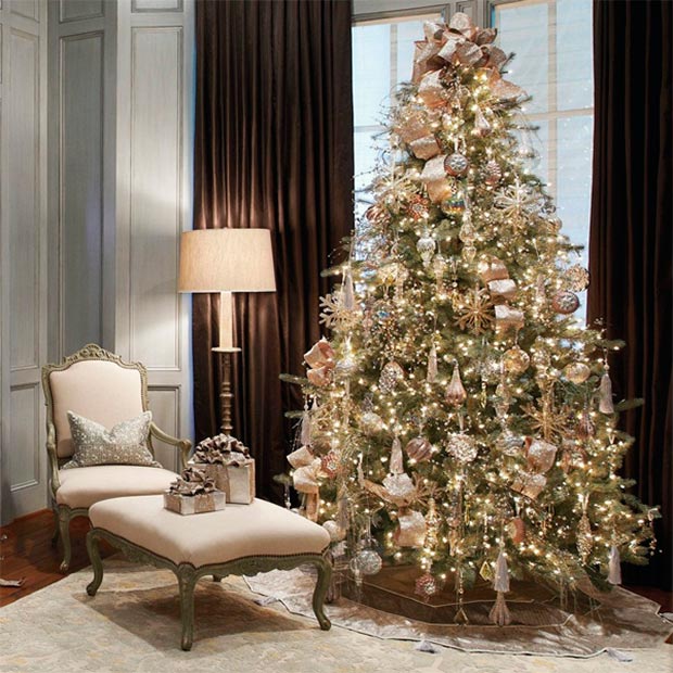16 Ideas How To Decorate Your Christmas Tree And Bring The Magic Into Your Home arvoredenatal3 16 Ideas How To Decorate Your Christmas Tree And Bring The Magic Into Your Home