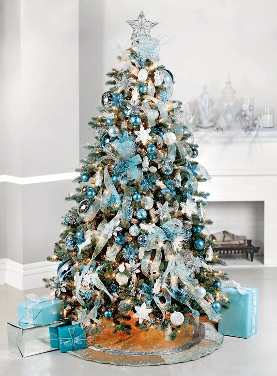 16 Ideas How To Decorate Your Christmas Tree And Bring The Magic Into Your Home arvores de natal the look of marilia 3 16 Ideas How To Decorate Your Christmas Tree And Bring The Magic Into Your Home