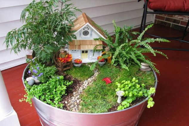Make A Perfect Home Décor With These 17 Extraordinary Indoor Gardens fairy gardens 5 634x422 Make A Perfect Home Décor With These 17 Extraordinary Indoor Gardens
