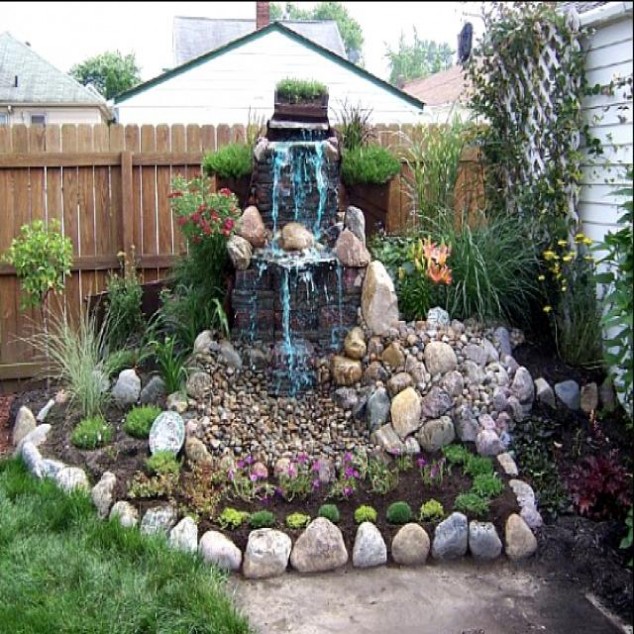 13 Eye Popping Fountains That Are Absolutely A Must For Every Garden thac nuoc non bo3 634x634 13 Eye Popping Fountains That Are Absolutely A Must For Every Garden