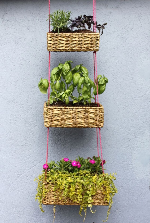 12 Ideas Which Materials to Use to Make A Vertical Garden basket 01 634x941 12 Ideas Which Materials to Use to Make A Vertical Garden