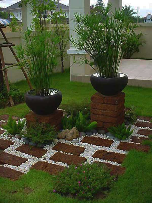 garden walkway ideas                                                                                    13 Delightful Garden Decorations With Pebbles