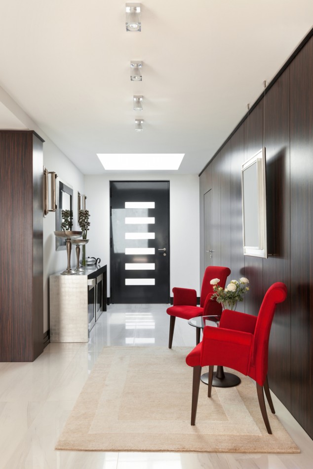 18 Awesome Foyer Designs That Will Help You Personalize Your Entrance shutterstock 280326662 634x951 18 Awesome Foyer Designs That Will Help You Personalize Your Entrance