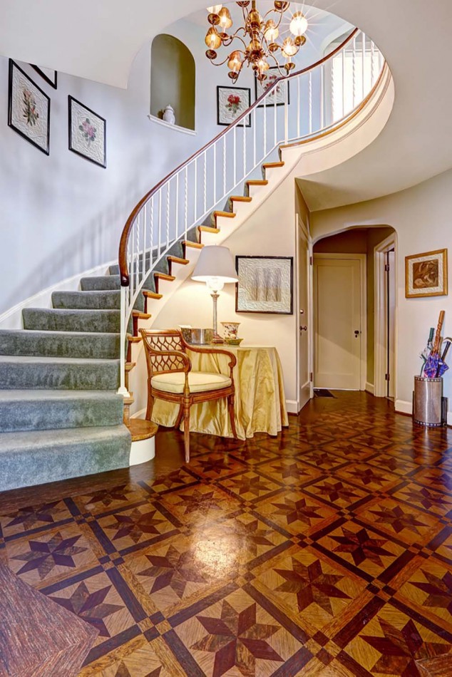 18 Awesome Foyer Designs That Will Help You Personalize Your Entrance vinategfoyer 060915012 634x950 18 Awesome Foyer Designs That Will Help You Personalize Your Entrance