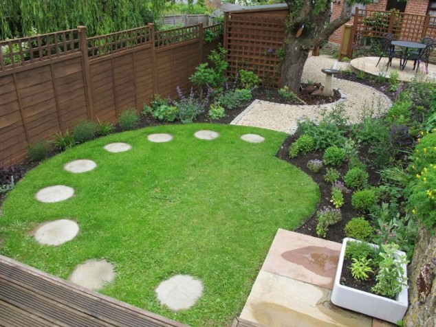 15 Creative Round Stepping Paths That Will Make Your Garden Beautiful And Remarkable 0ca83ba02f29ca8ab8b52a46131eeb2f 634x476 15 Creative Round Stepping Paths That Will Make Your Garden Beautiful And Remarkable