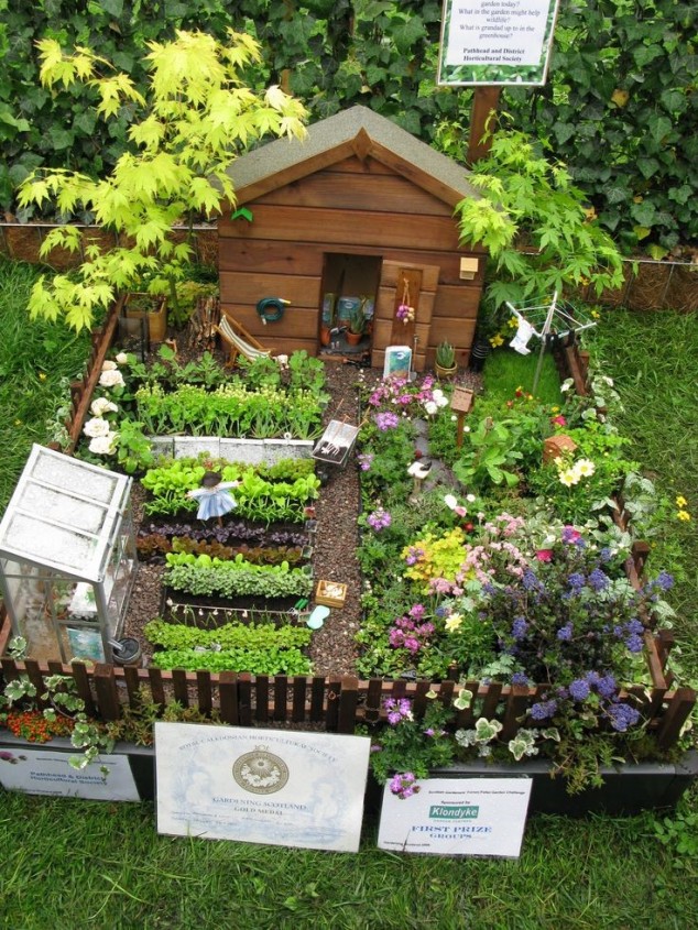 15 Dreamy Fairy Cottages That Will Turn Your Garden Into A Magical Place 14 634x845 15 Dreamy Fairy Cottages That Will Turn Your Garden Into A Magical Place