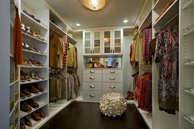 3 designers 1388 9dvj  634x423 16 Useful Ideas For Better Closet Organization You Can Get Inspiration From