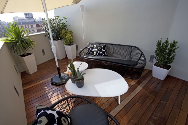 16 Modern Balcony Garden Ideas To Get Inspired From 6079toldo para exterior decoracion atico antiguo reino 634x423 16 Modern Balcony Garden Ideas To Get Inspired From