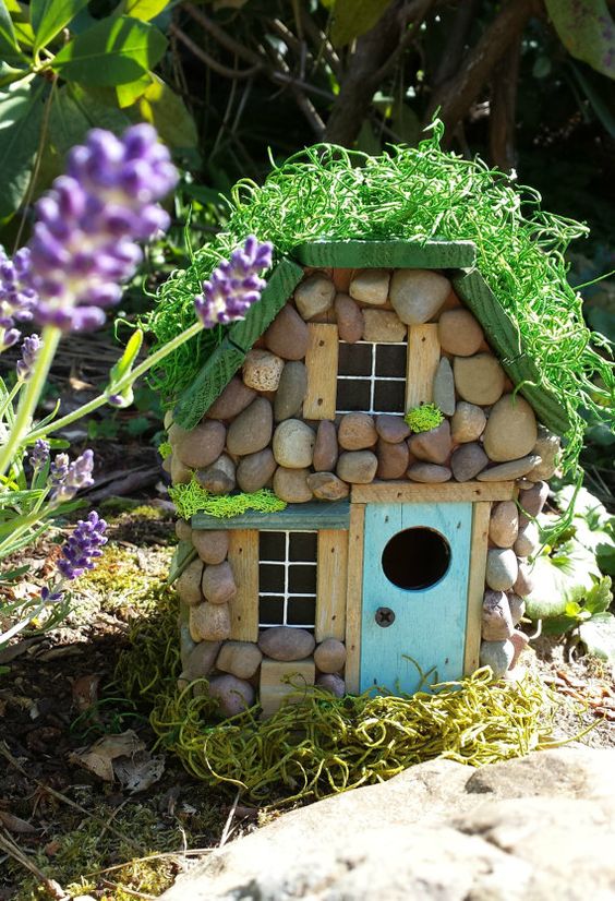 15 Dreamy Fairy Cottages That Will Turn Your Garden Into A Magical Place 77262b0bfb4dc46fff1859cc68dda8d0 15 Dreamy Fairy Cottages That Will Turn Your Garden Into A Magical Place