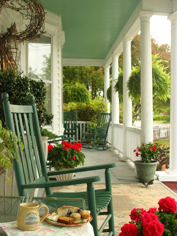 CI Jumping Rocks Photography fornt porch at White Doe Inn ManteoNC s3x4 lg 16 Adorable Colorful Porch Designs For Creating A Welcoming Atmosphere