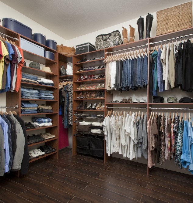 16 Useful Ideas For Better Closet Organization You Can Get Inspiration From Warm Cognac Walk In 2011 634x669 16 Useful Ideas For Better Closet Organization You Can Get Inspiration From