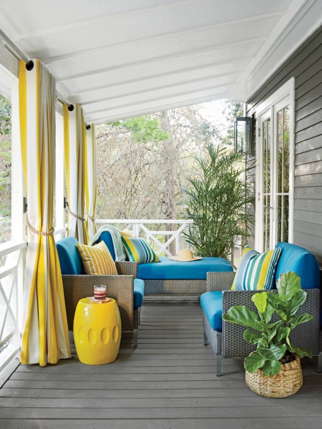 cheery2Bporch2Bdecor 634x845 16 Adorable Colorful Porch Designs For Creating A Welcoming Atmosphere