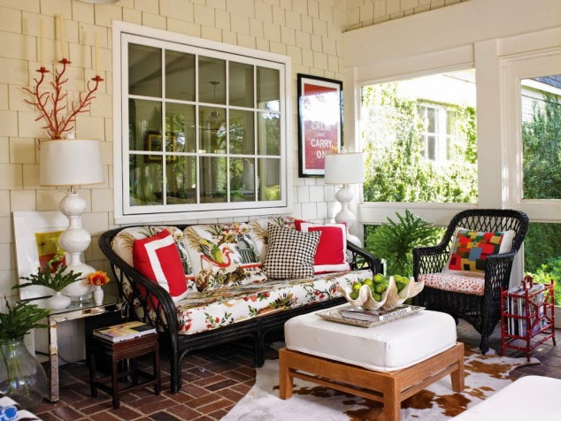 front2Bporch2Bdecor2Bideas 634x476 16 Adorable Colorful Porch Designs For Creating A Welcoming Atmosphere