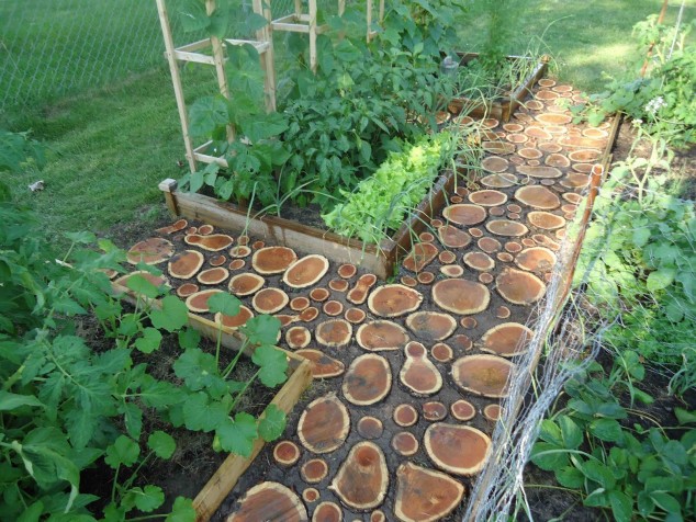 15 Examples Which Materials You’ll Need To Create A Charming Pathway In Your Garden how to make a concrete walkway bob vila 2 1 634x476 15 Examples Which Materials You’ll Need To Create A Charming Pathway In Your Garden