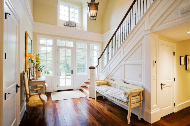 12 Great Hallway Designs From Which You Easily Get An Idea How To Organize Yours iStock 000014740337 Small 634x422 12 Great Hallway Designs From Which You Easily Get An Idea How To Organize Yours