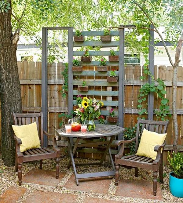 14 Cool Tiny Garden Decorations To Add Charm And Style Outdoors jardin vertical paysage urbain moderne DIY 14 Cool Tiny Garden Decorations To Add Charm And Style Outdoors