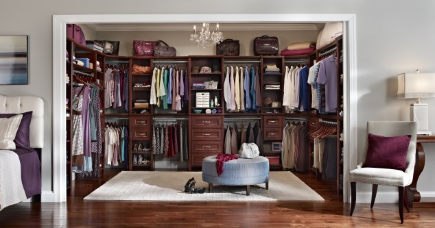 simple hit home design ideas master bedroom walk in closet designs in beautiful walk in closets ideas 634x333 16 Useful Ideas For Better Closet Organization You Can Get Inspiration From