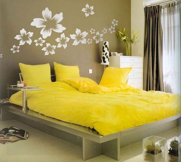 zheltaya spalnya foto 03 634x568 13 Vibrant Wall Designs To Beautify The Bedroom