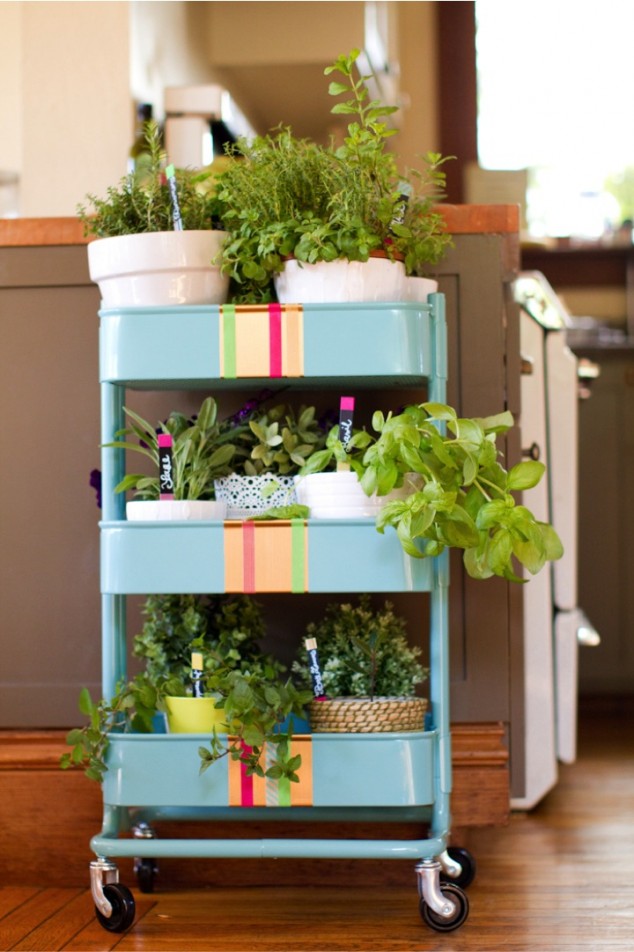 indoor herb garden cart l f0146b28159a4c64 634x952 15 Incredible Ideas For Indoor Herb Garden