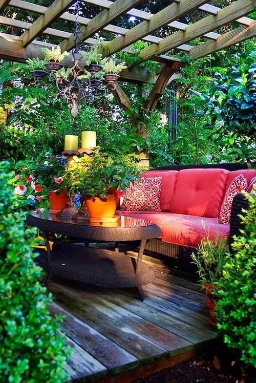 Outstanding Outdoor DIY Projects to Peaceful Summer Days 19 Garden Retreats: A Piece Of Paradise In Your Back Yard