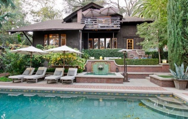 15 Cool Pool House With A Bar That You Will Adore It 0 640 640 fixed 634x401 15 Cool Pool House With A Bar That You Will Adore It