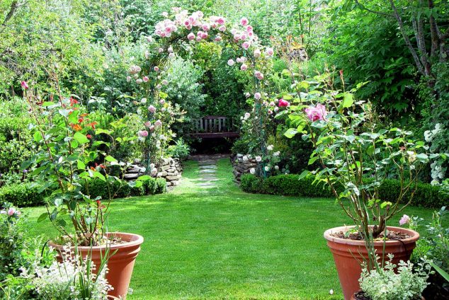 15 Flower Pathway For Lively Garden That You Must See Today 13 634x424 15 Flower Pathway For Lively Garden That You Must See Today