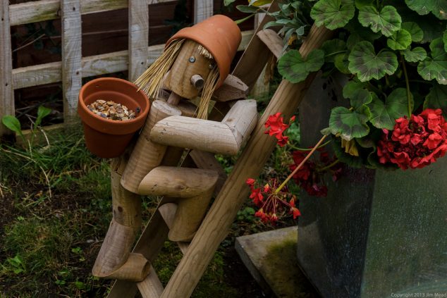 14 DIY Decorative Elements For Graceful Outdoor Place 8985634280 432ebb4a56 b 634x423 14 DIY Decorative Elements For Graceful Outdoor Place