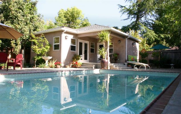 Awesome Pool House Internal Garden Design2 634x401 15 Cool Pool House With A Bar That You Will Adore It