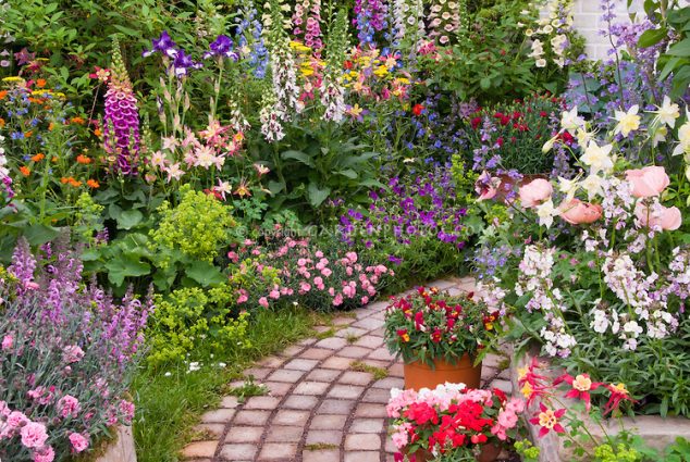 Colorful Small Lush Garden Pathway JWW2741 634x425 15 Flower Pathway For Lively Garden That You Must See Today