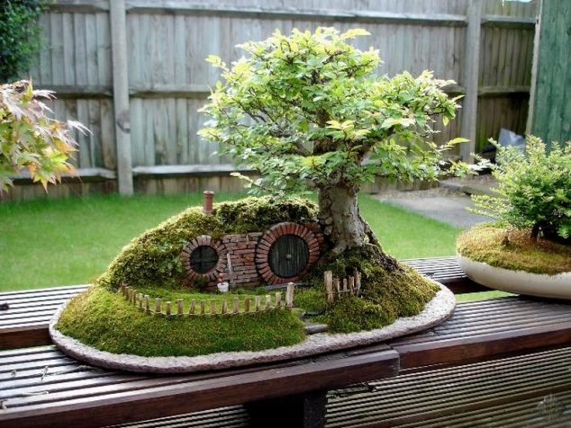 DIY Miniature Hobbit Hole1 634x476 16 DIY Cute Fairy Garden And Fairy Garden Furniture That Will Make You Say Wow