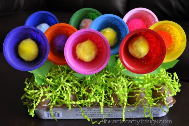 15 DIY Interestineg And Lively Crafts For Garden Art Flower Garden Craft 4 634x422 15 DIY Interestineg And Lively Crafts For Garden Art