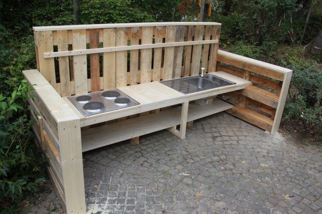 IMG 7346 634x422 15 DIY Ideas How To Transform Your Backyard In A Playground For Your Kids