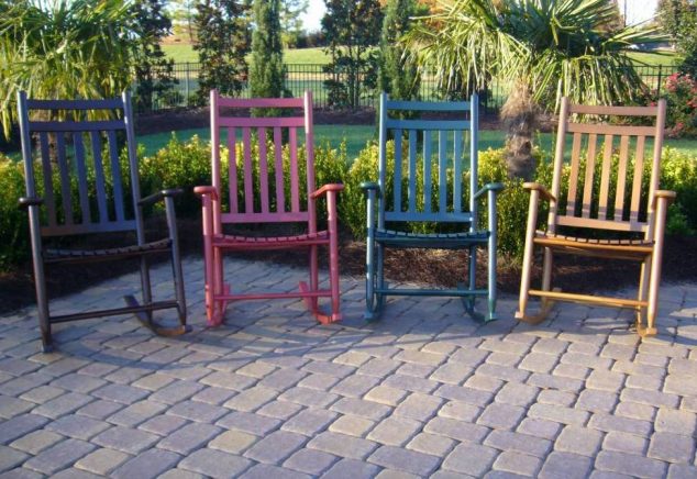 Oak Outdoor Rocking Chairs 634x436 15 Outdoor Rocking Chairs For Front Porch