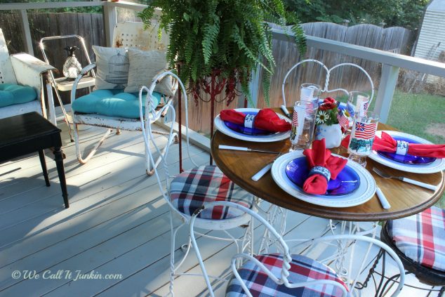 12 Patriotic Front Porch Ideas For Independence Day That You Can Do It In No time PatrioticTS7 634x423 12 Patriotic Front Porch Ideas For Independence Day That You Can Do It In No time