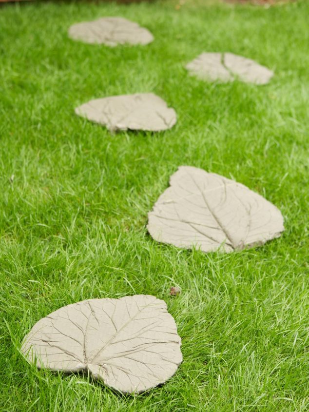 12 Inspiring Garden Stepping Pathways For Better Look 12 Inspiring Garden Stepping Pathways For Better Look