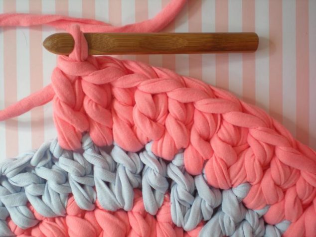 15 Super Easy DIY Decorations For Teenage Girl Dorm Room catifa trapillo 2 027 634x476 15 Super Easy DIY Decorations For Teenage Girl Dorm Room