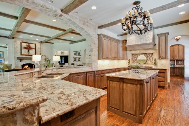 colonial cream granite Kitchen Traditional with eat in kitchen breakfast bar 24 634x423 12 Large Stone Archway For Elegant Kitchen Design