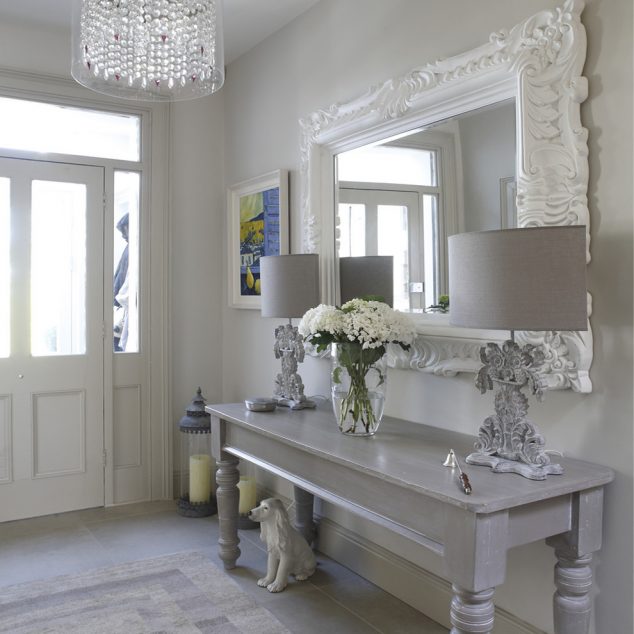 12 Smart Ideas How To Create An Inviting Entryway Room driftwood console table hall with entry mirror 4 634x634 12 Smart Ideas How To Create An Inviting Entryway Room