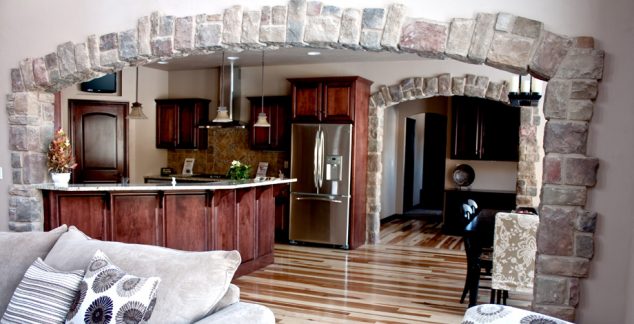 into kitchen 634x324 12 Large Stone Archway For Elegant Kitchen Design