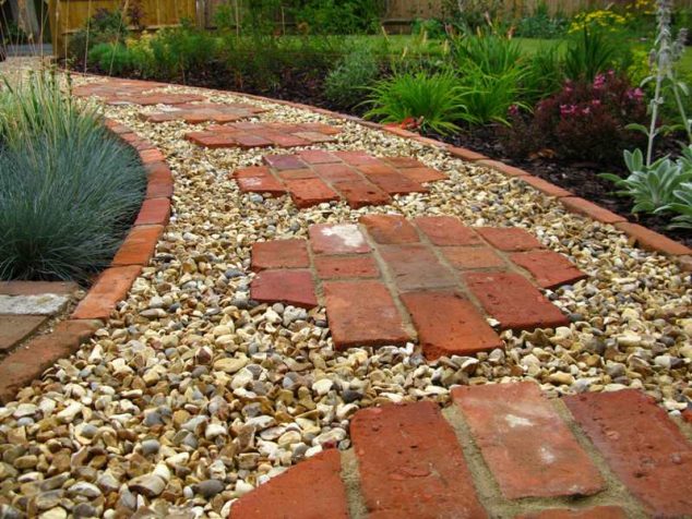 kertiut 634x476 12 Inspiring Garden Stepping Pathways For Better Look