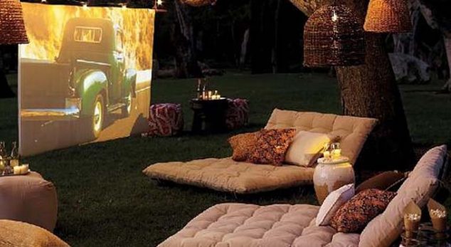 kinoteatr 6 634x347 12 Open Air Cinema Ideas For Romantic Summer Evening