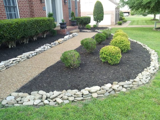 Best Landscaping Edging Stone Design 634x476 12 Attractive Garden Edging Ideas With River Stones That Provide Inspiration