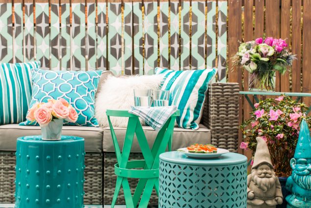 HSH16 BPF 12 Easy Breezy Porch Decorating Ideas Beauty Alternate 634x423 13 Colorful And Youthful Patio Decorating Ideas That Will Extend Your Life