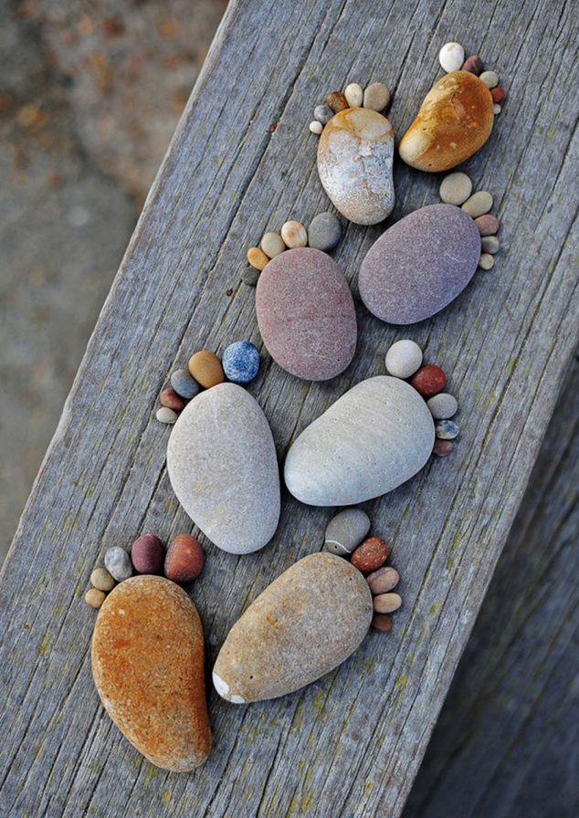 StoneFootprints03 634x896 14 DIY Stone Decor Ideas For Garden Transformation In Best Place For Relaxation